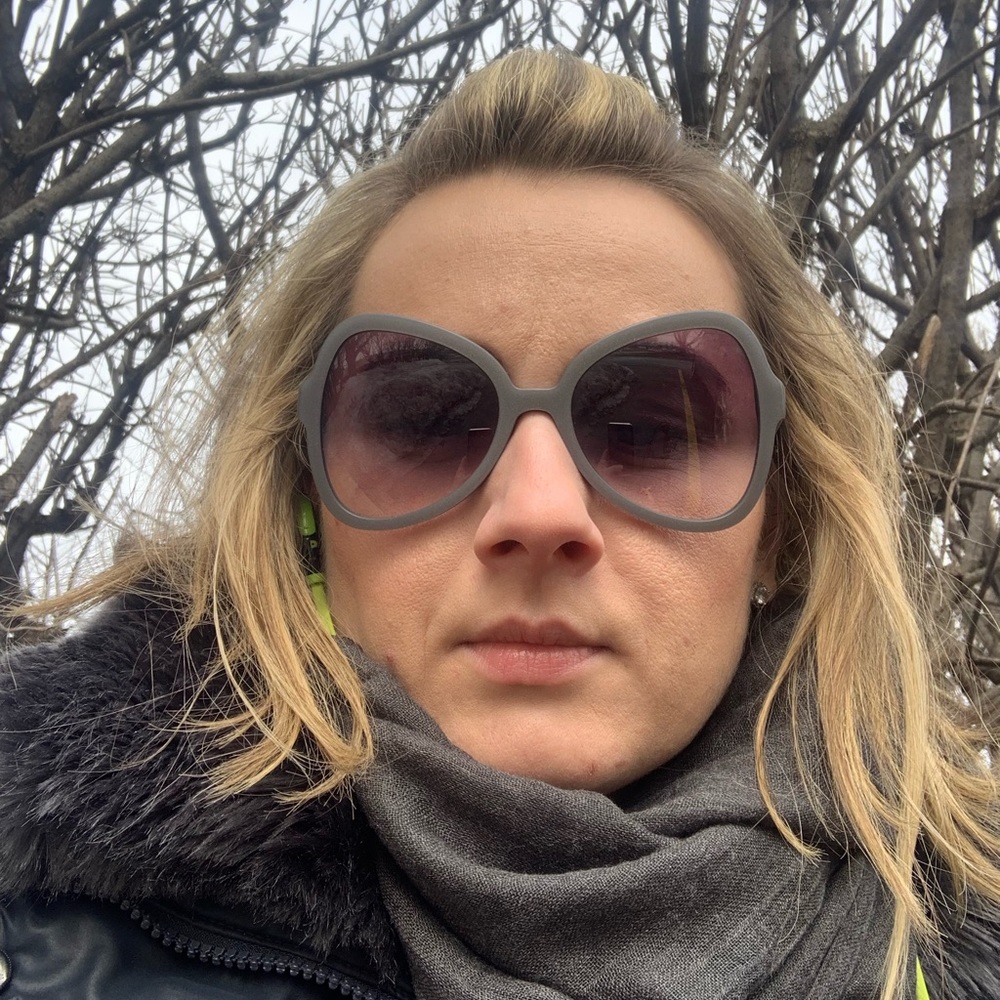 Meet your Posher, Larysa